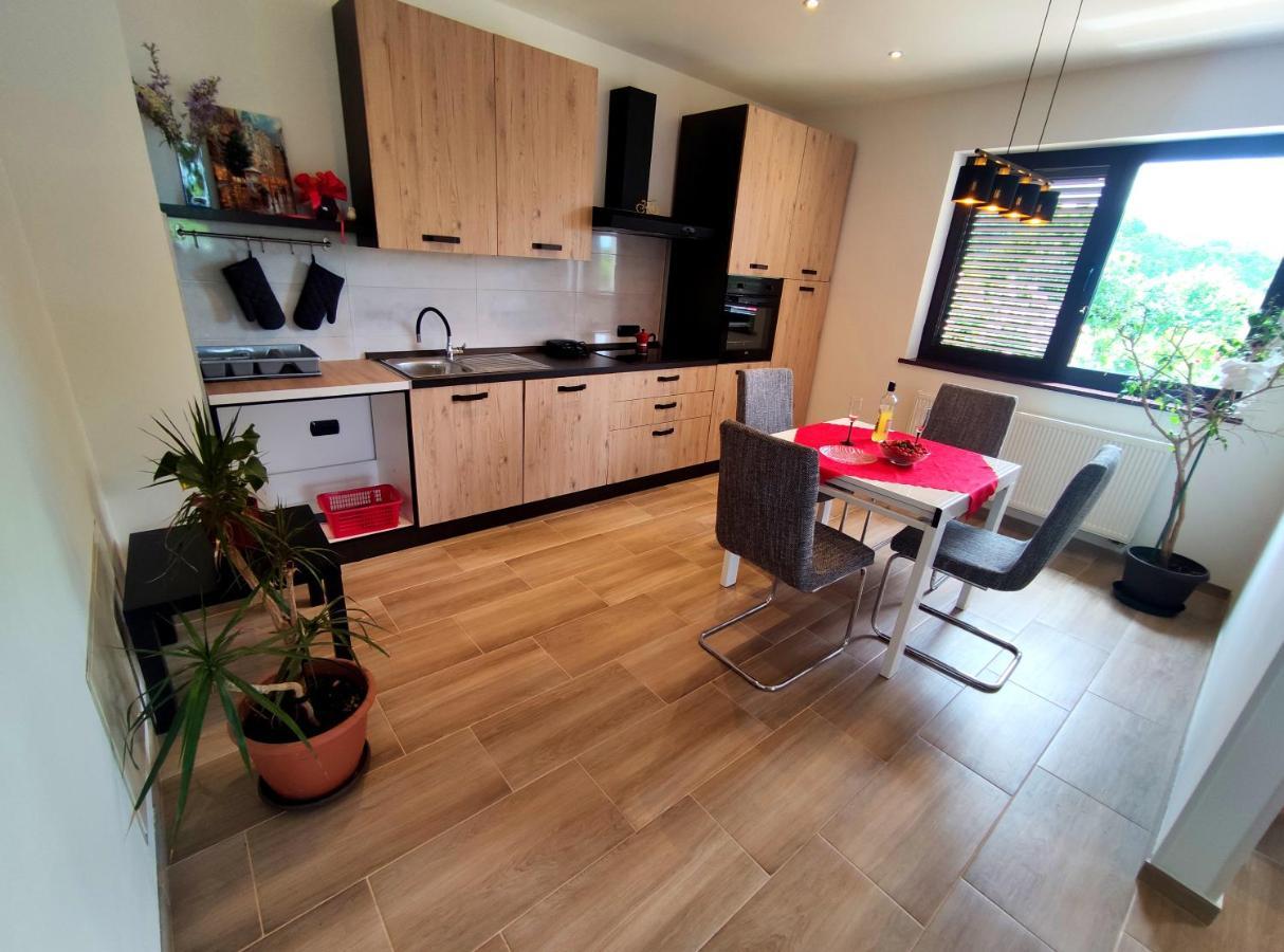 Apartmani Melia Marčelji 外观 照片
