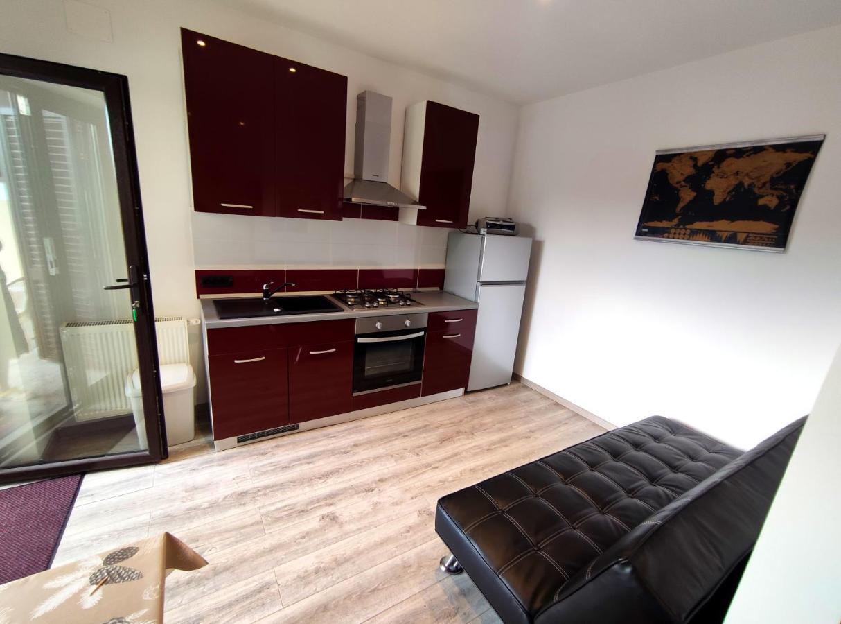 Apartmani Melia Marčelji 外观 照片